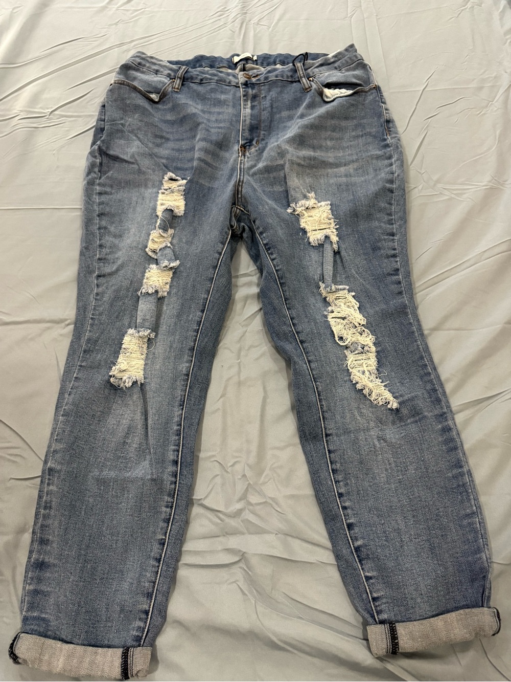 Rue21 Women's Distressed Light Blue Jeggings